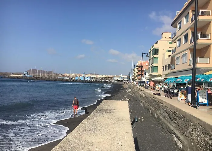 Silvia شقة طوستا ديل سيلونثيو