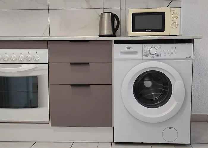 Silvia Costa Del Silencio